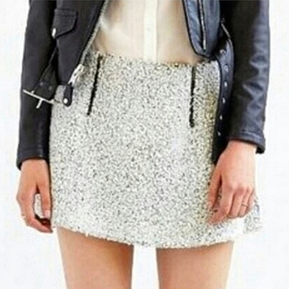 💥50% OFF 🆕️ Soft Boucle Mini Skirt